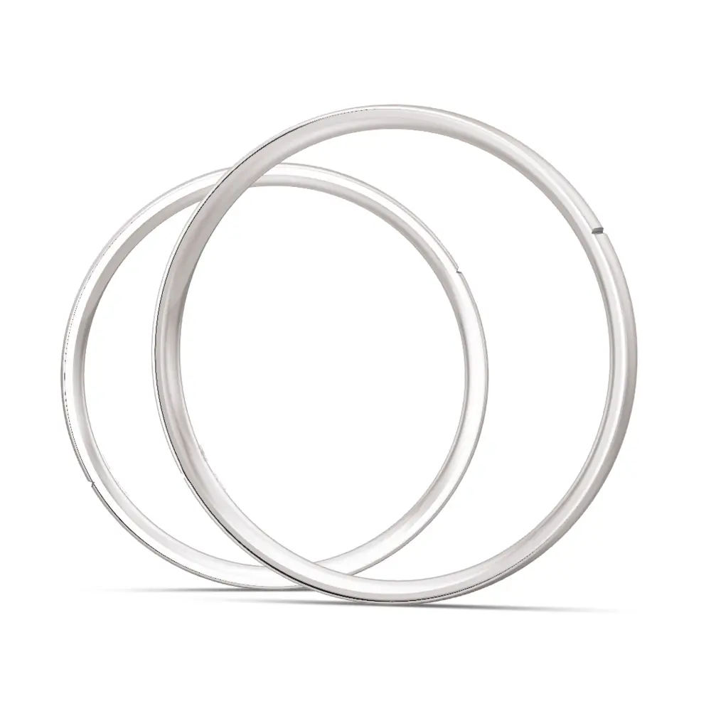 Weißgold Eheringe mit 2 Diamanten und Querrille 2 mm breit seitlich