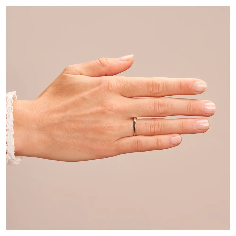 Gelbgold Ehering poliert 2 mm Breite auf Hand
