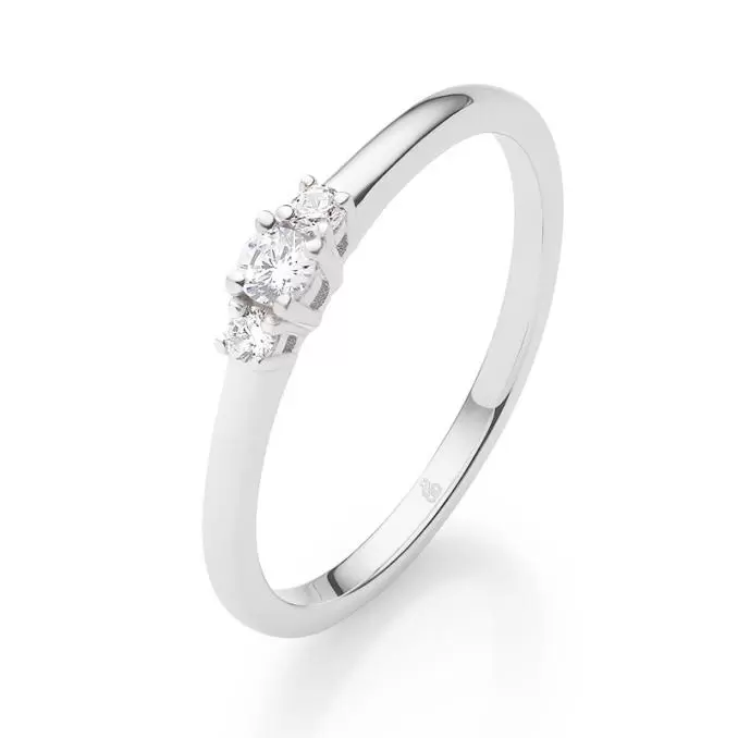 Auffälliger Solitairering aus Weissgold 375 mit drei Diamanten  8115