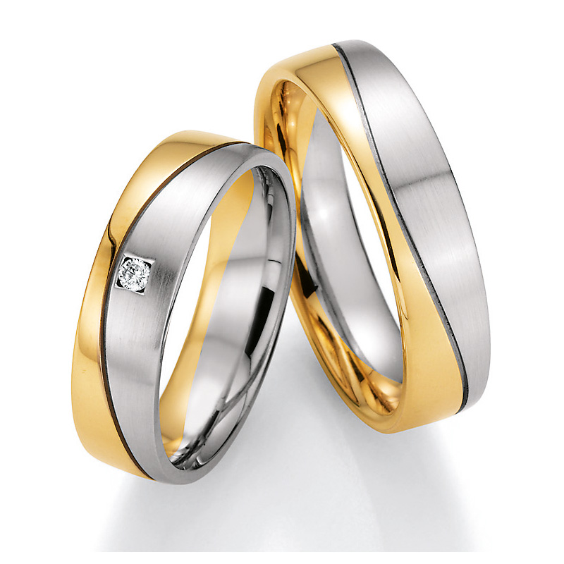 Einzigartige Gelb&Weißgold Eheringe mit Diamanten und kontrastreichen Flächen 9726833