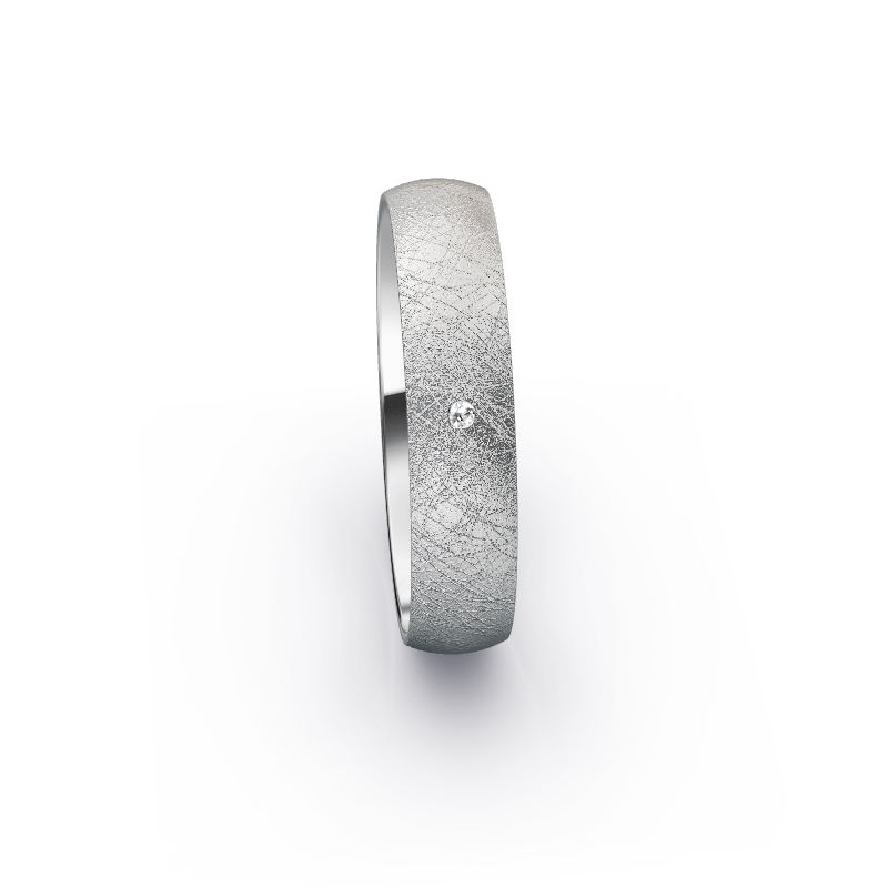 Aufnahme von schlichten eismatten Trauringen aus Palladium mit Diamant mit 5 mm Breite