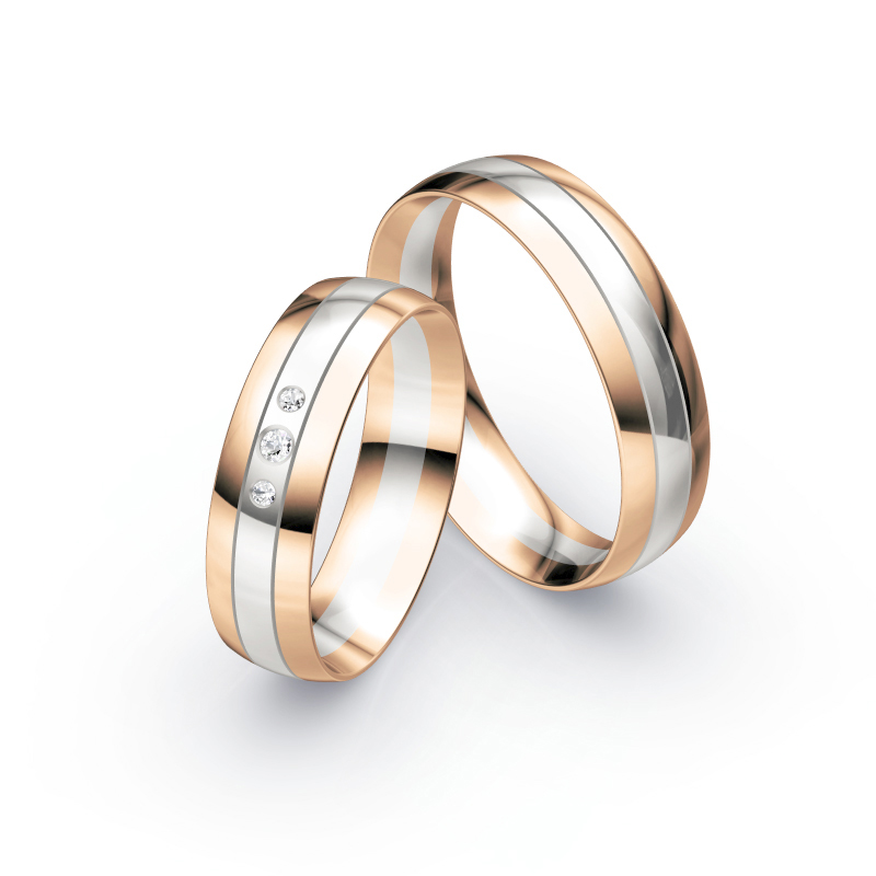 Aufnahme von Eheringen in Rotgold&Weißgold glänzend mit drei weißen Diamanten