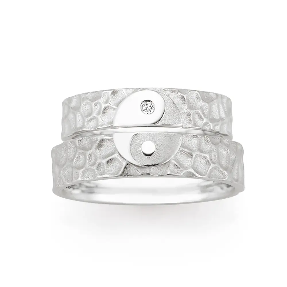 Eheringe aus 925er Silber mit ringübergreifendem Yin & Yang-Symbol