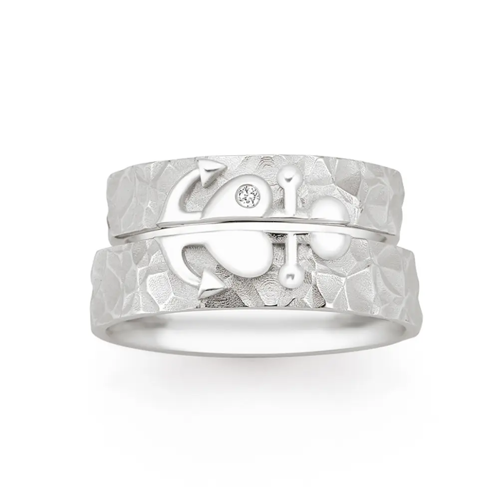 Eheringe aus 925er Silber mit Glaube Liebe Hoffnung als Symbol und Diamant