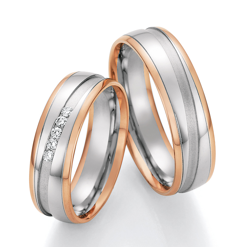 Einmalige Eheringe aus Weiß- & Roségold mit Diamanten und sandmattem Rillen 4560036
