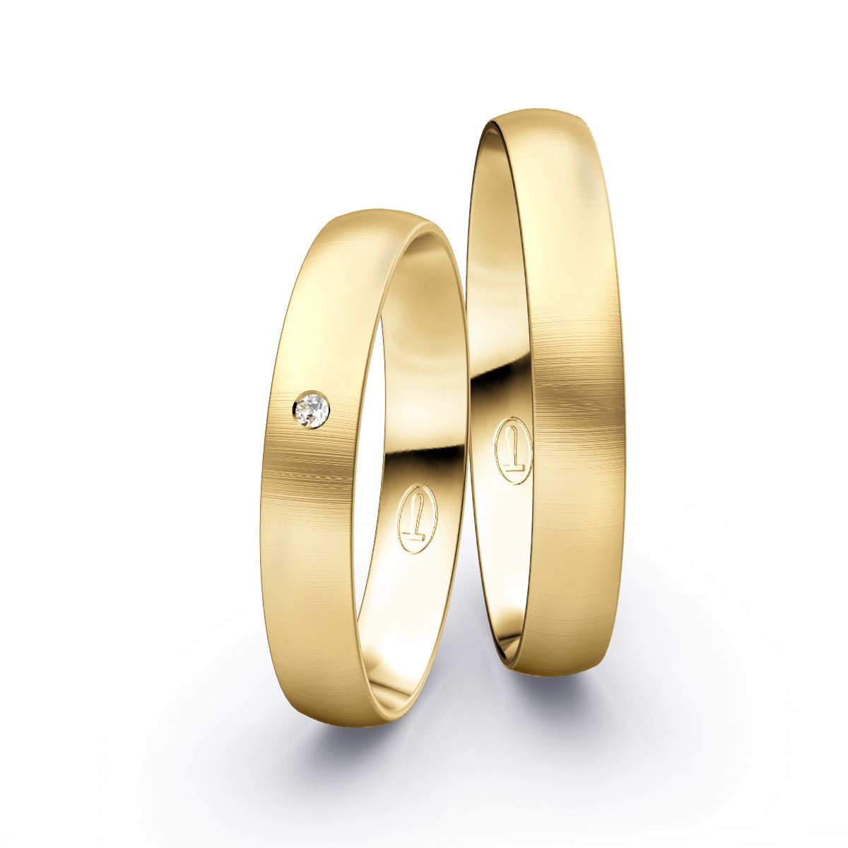 Eheringe aus Gelbgold mit Diamanten in Quermattierung