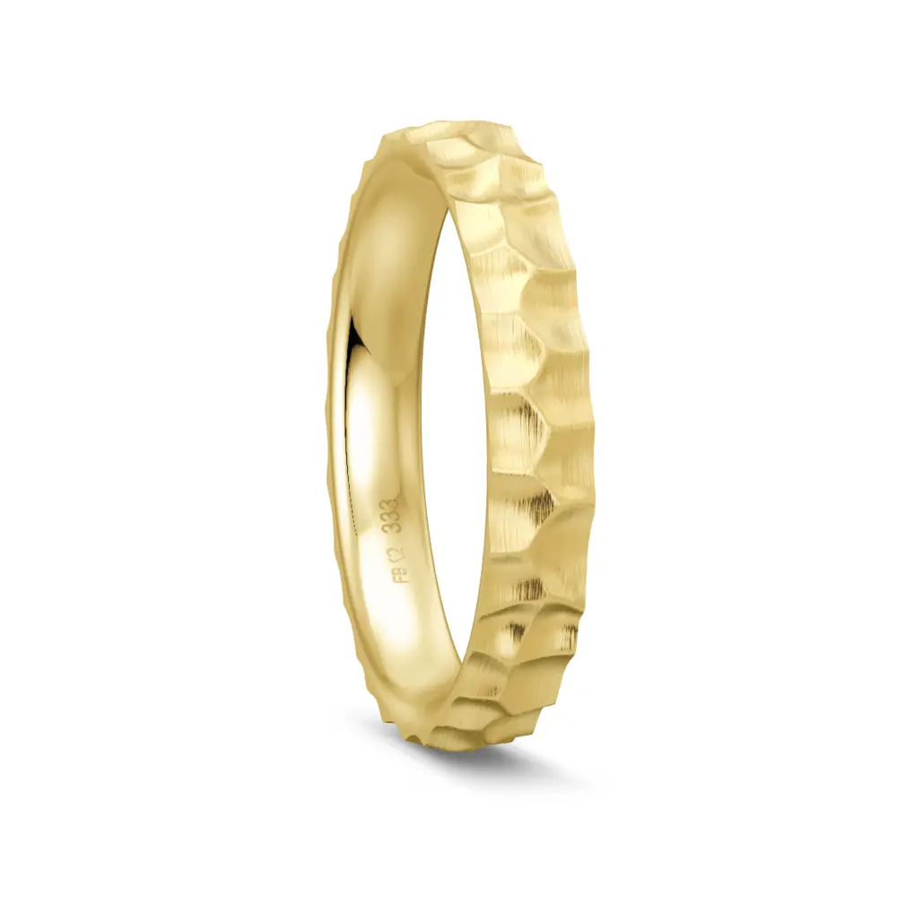 Hammerschlag Ehering aus Gelbgold