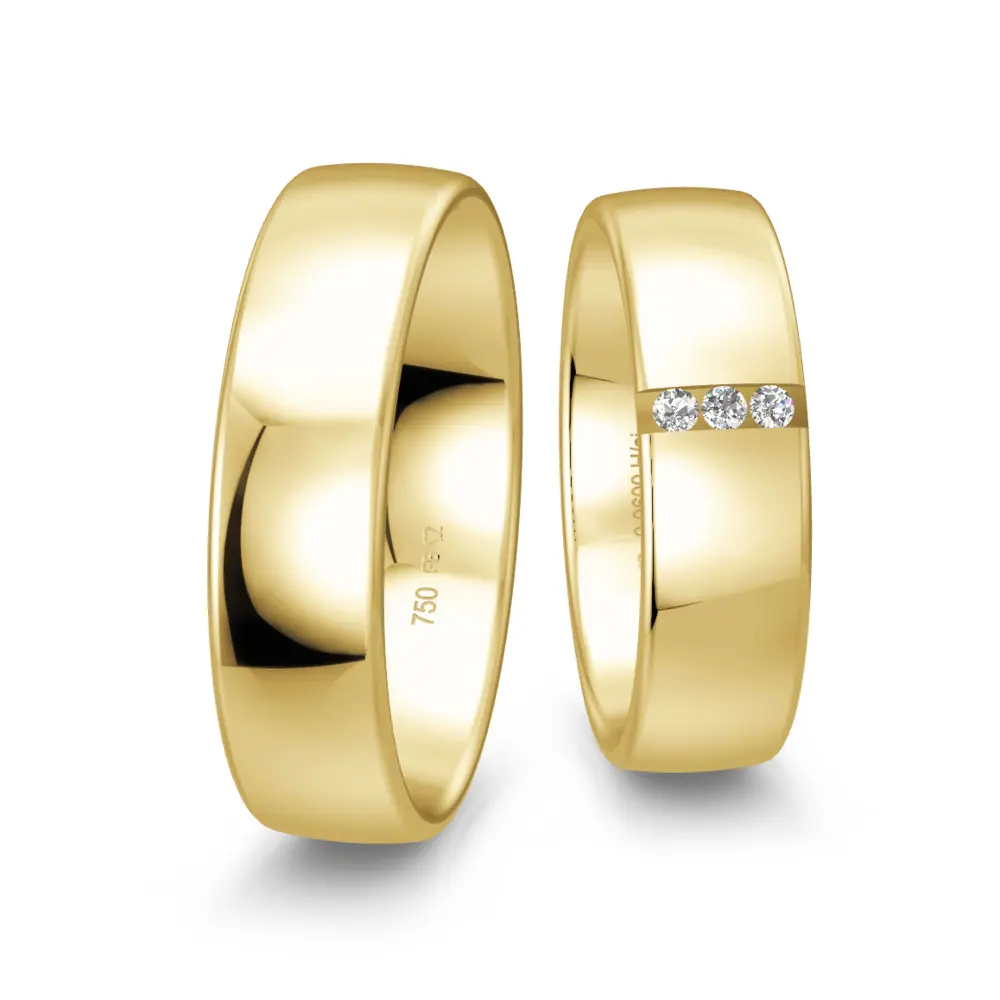 Strahlend polierte Gelbgold Eheringe mit drei Diamanten
