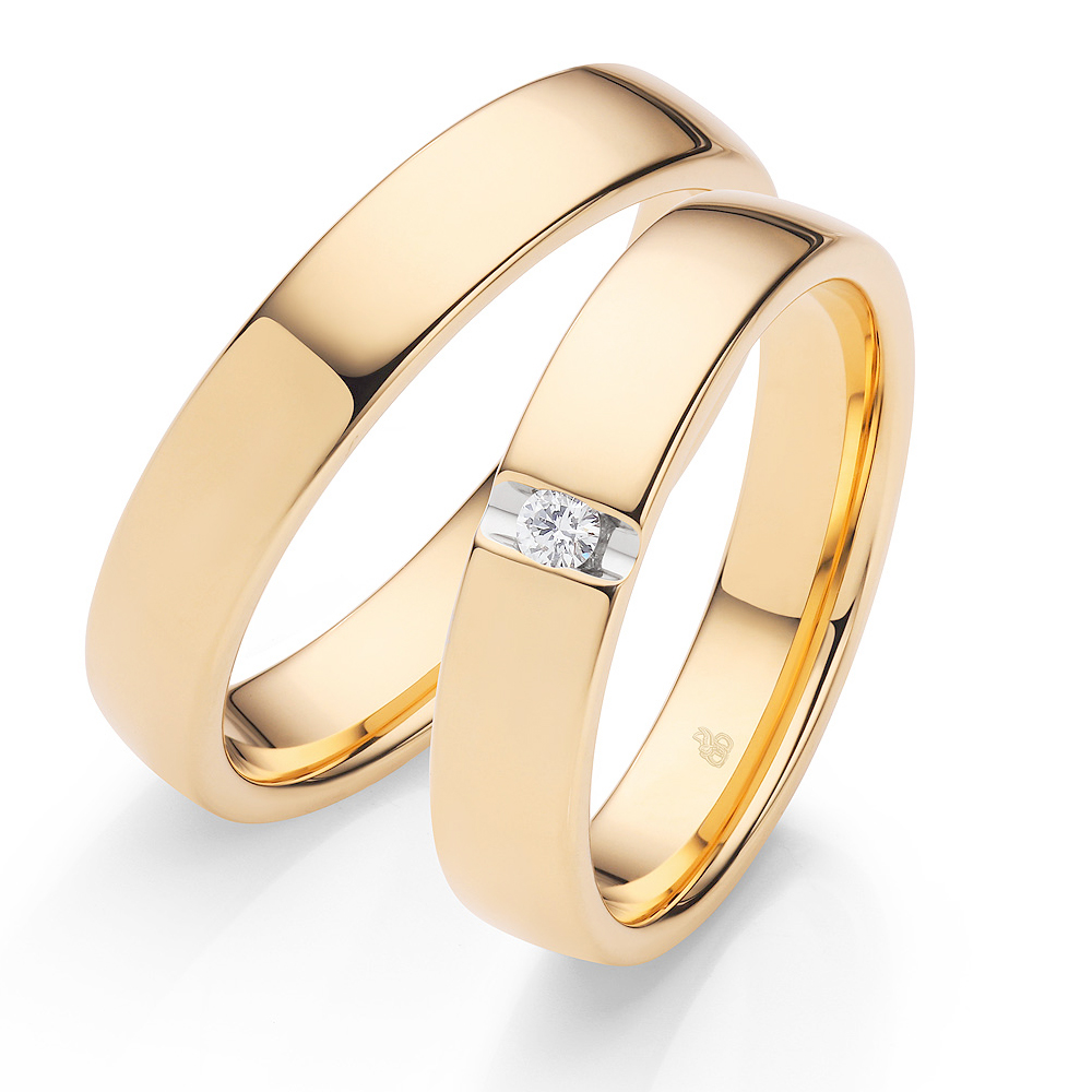 4,5 mm Breite Sommergold Ringe mit einem Diamanten