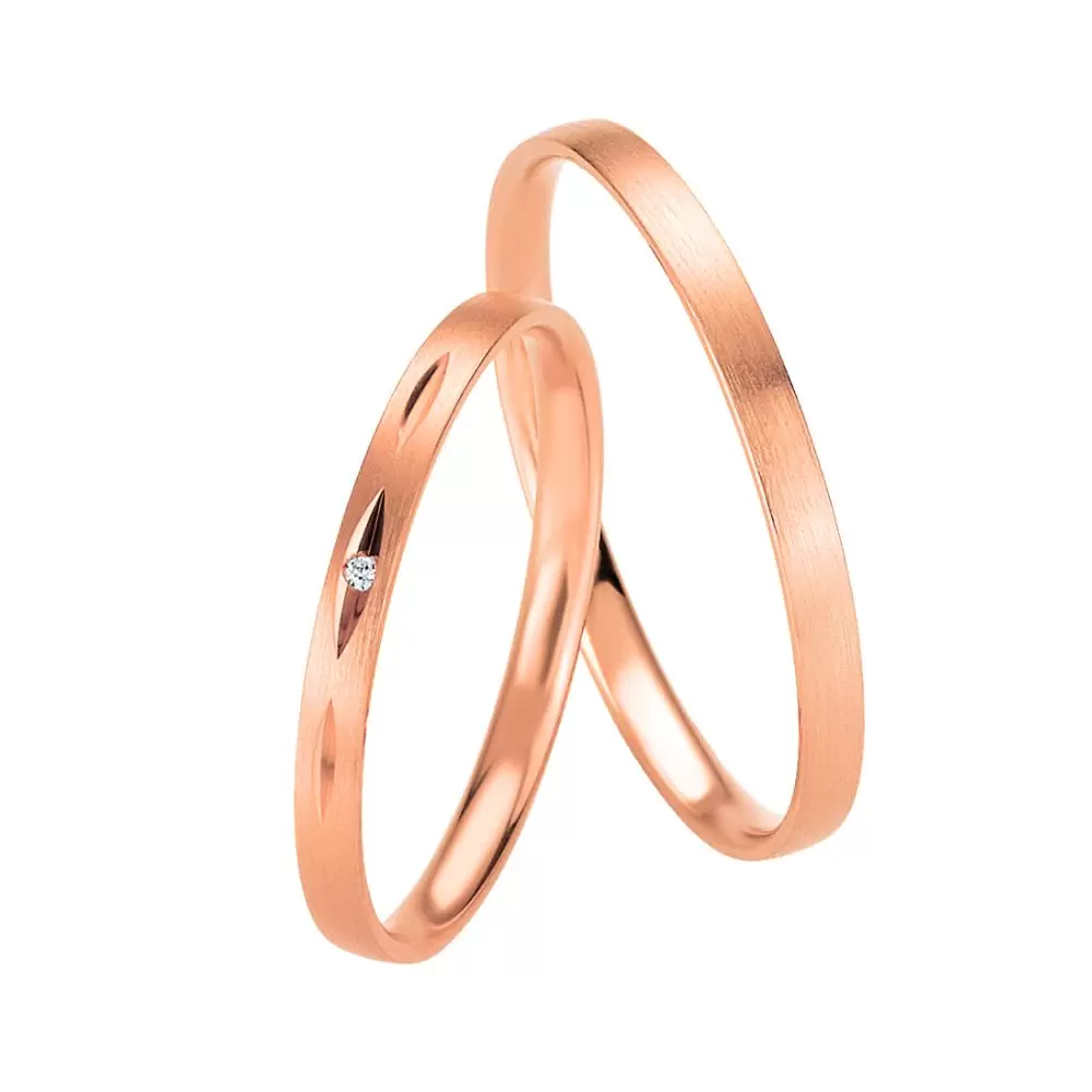 2 mm breite matte Rotgold Eheringe mit Diamanten in ovaler Vertiefung