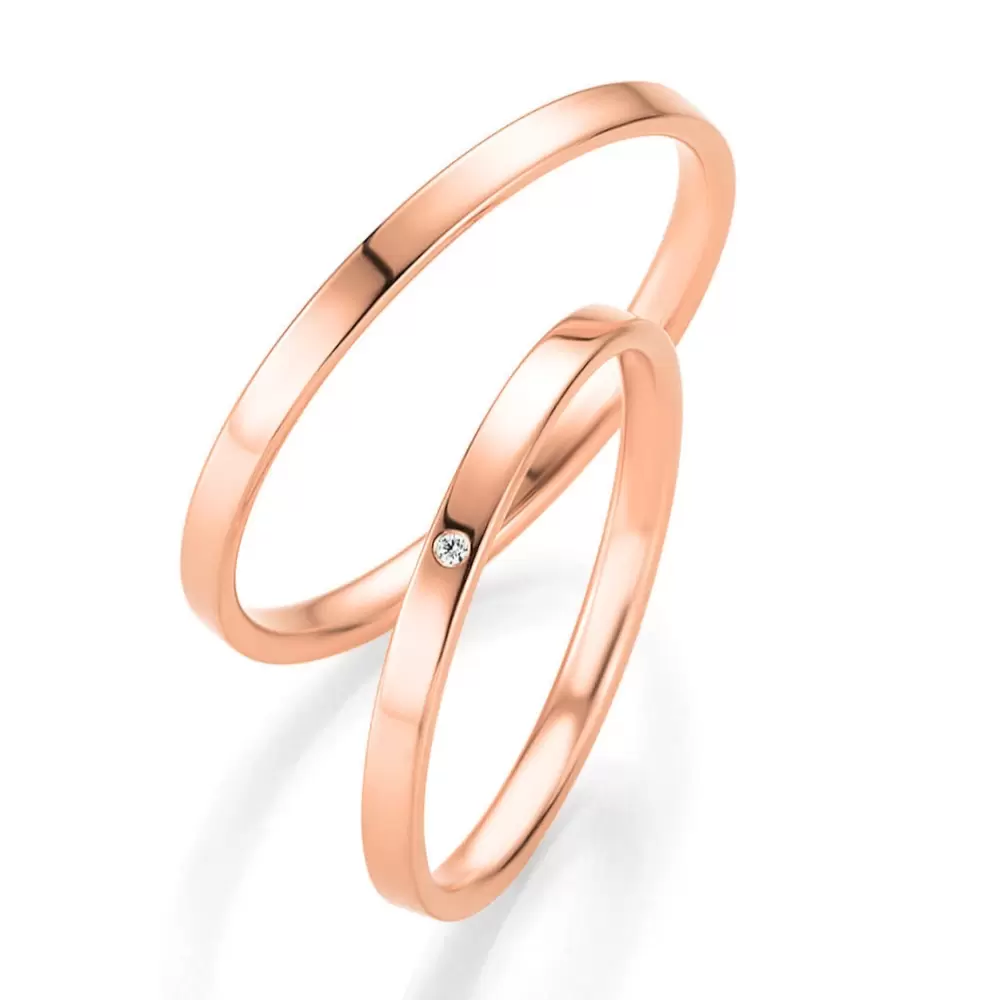 Gelbgold Eheringe 2 mm breit mit Polierung und 0,0055 Karat Diamanten