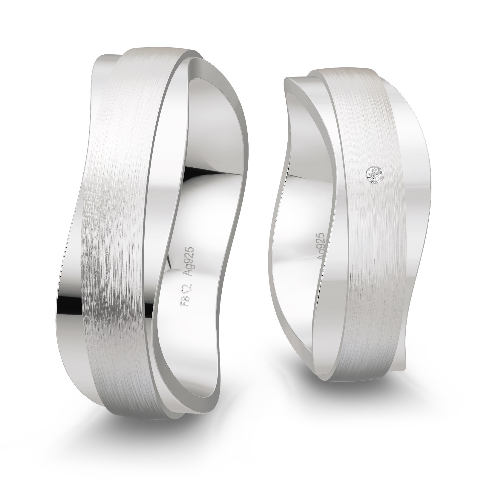 Trauringe aus Silber 925 platiniert mit poliertem Rand und Diamant