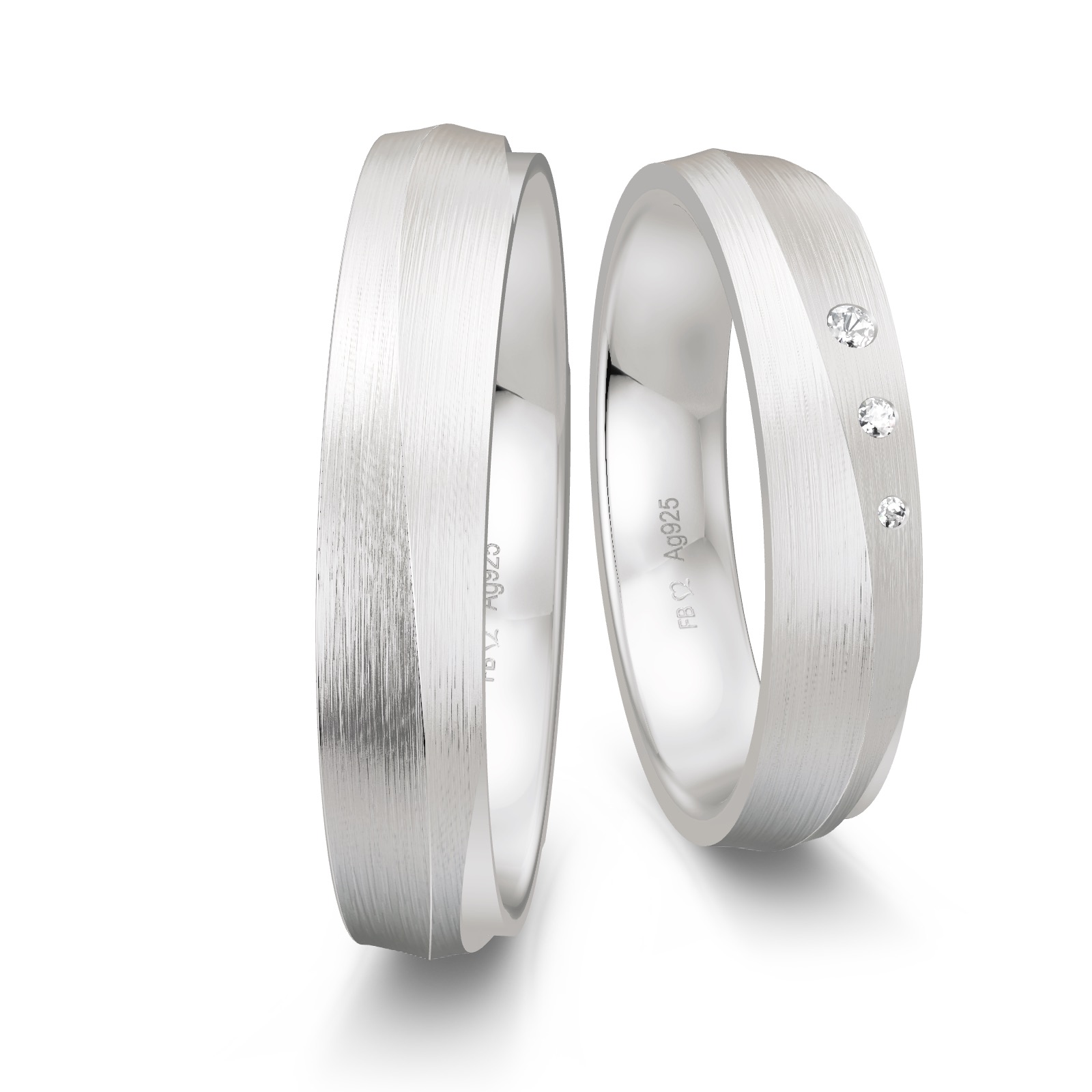 Eheringe aus Silber platiniert 925 längsmattiert mit drei Diamanten und poliertem Rand