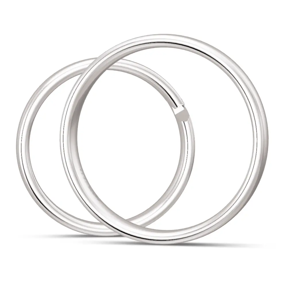 Schmale Trauringe aus Silber 925 mit Labor Diamanten in Spannfassung und Polierung seitlich