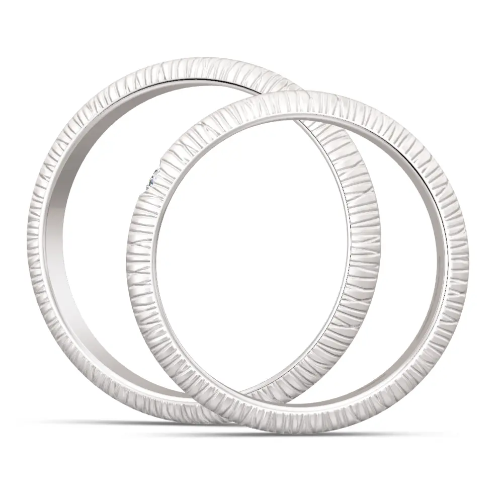 strukturierte 925er Silber Trauringe mit einzelnem Labor Diamanten seitlich