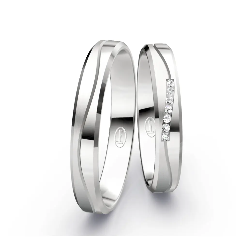 Schmale Silber 925 Eheringe mit Diamanten in geschwungener Rille