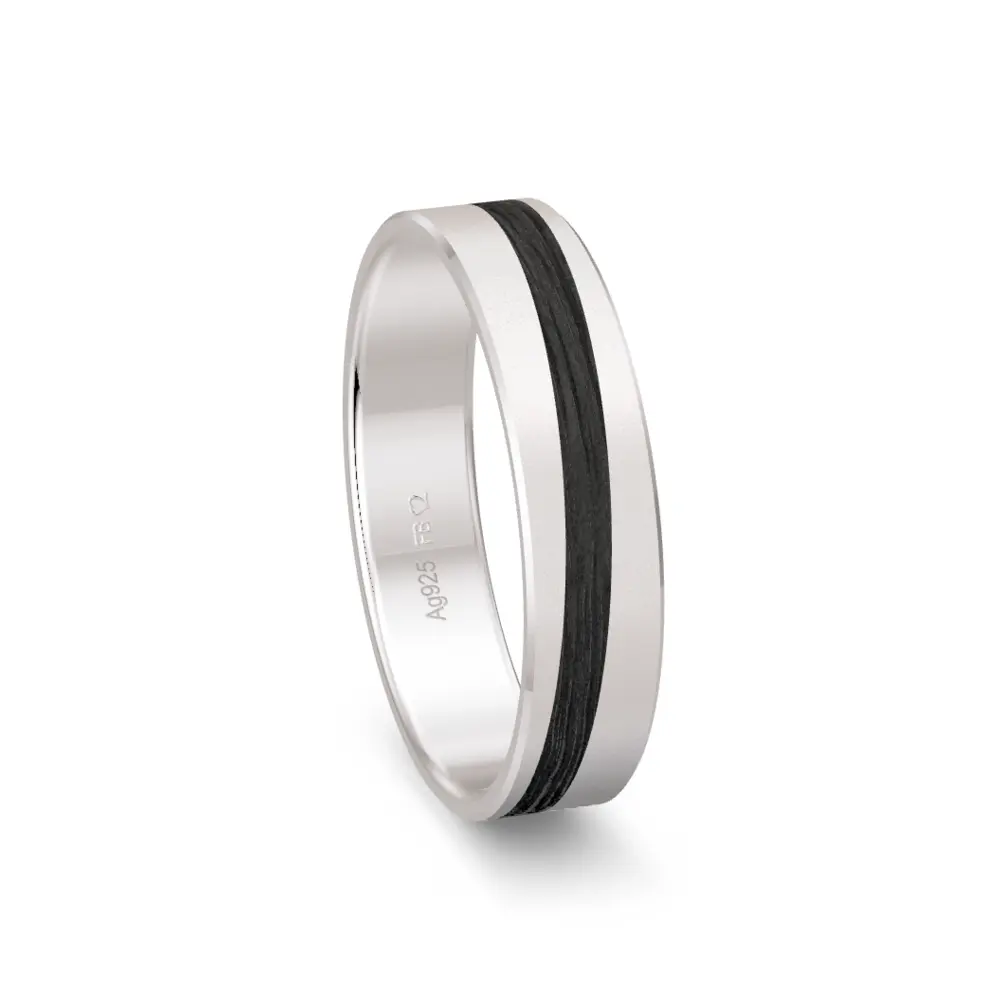 Sandmattierter 925er Trauring mit geschwungenem Streifen aus Carbon