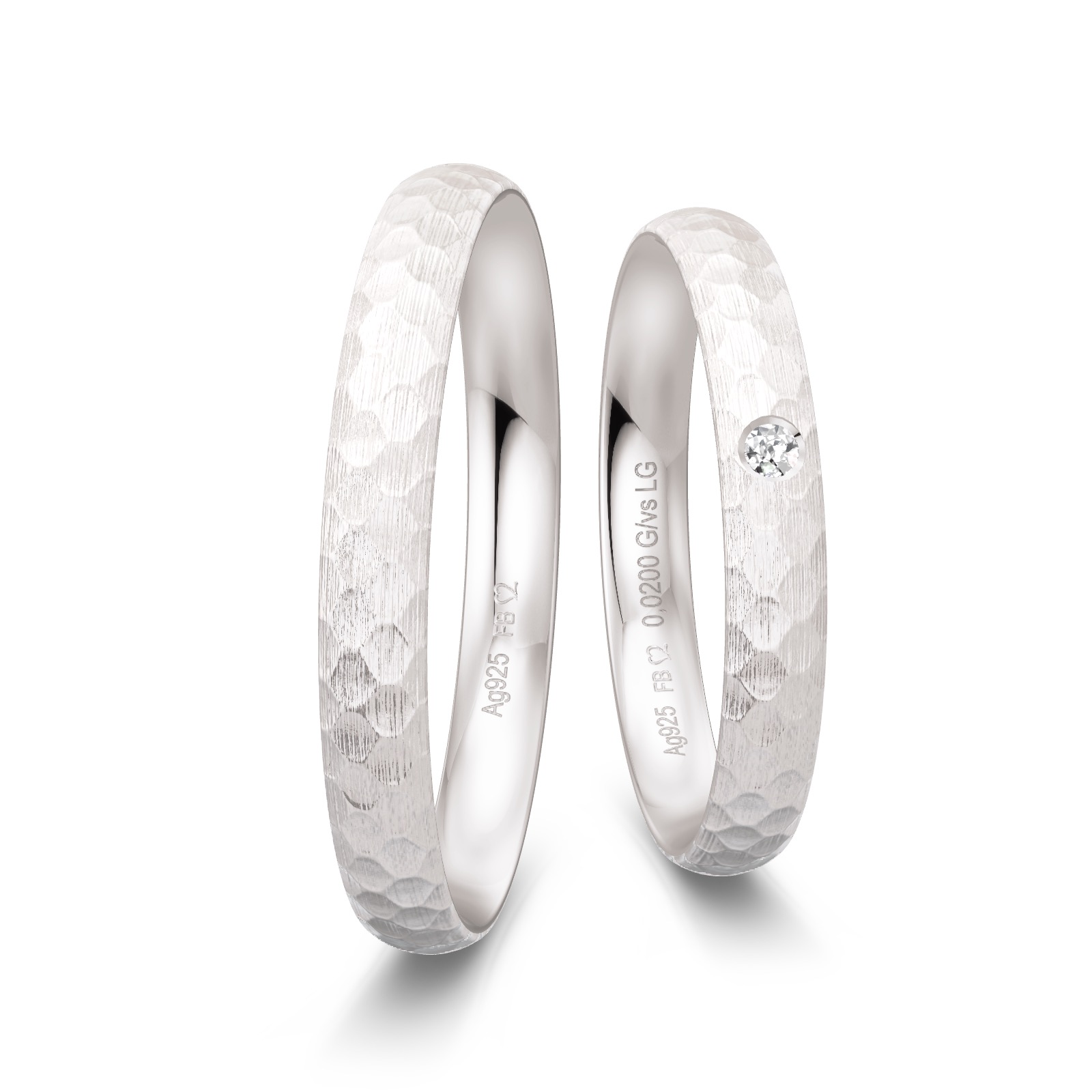 Silber Eheringe mit Hammerschlag und Labor-Diamanten