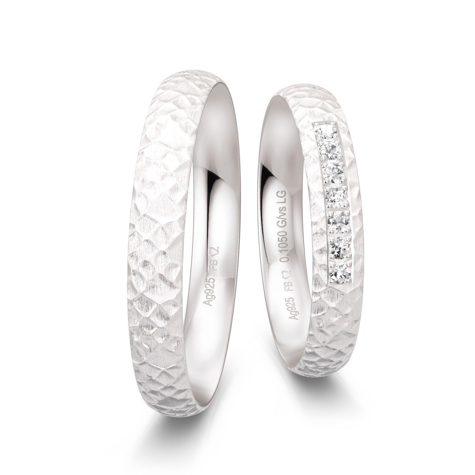 Schmale Silber Eheringe mit Hammerschlag-Oberfläche und Labor-Diamanten