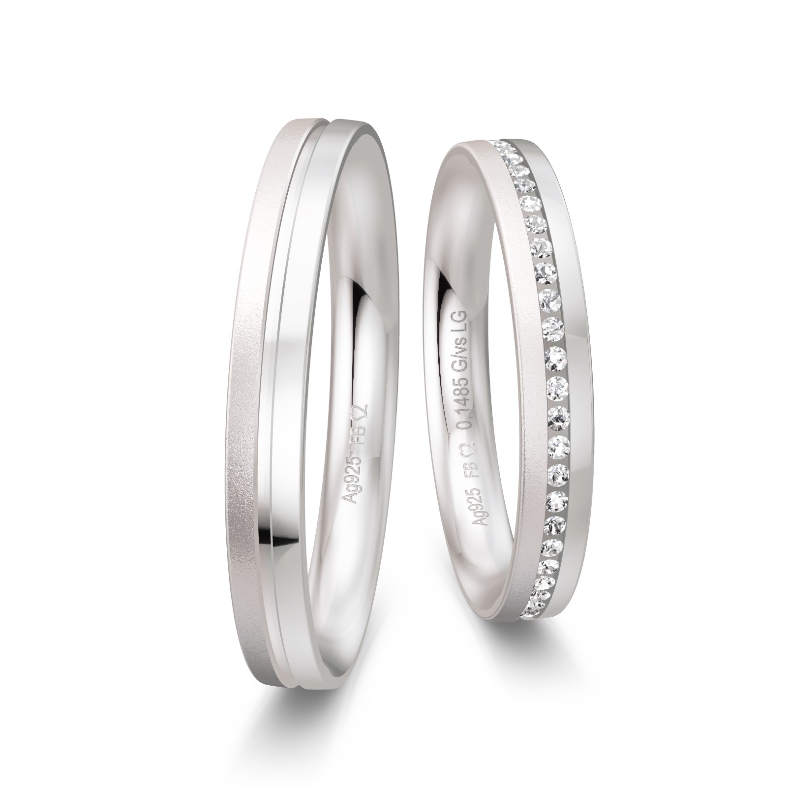 Eheringe aus Silber in Mattierung und Polierung mit Diamantenband