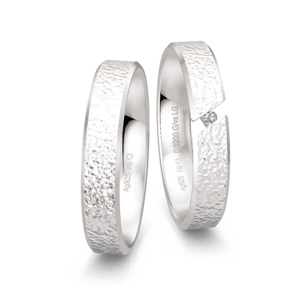 925er Silber Trauringe mit Labor-Diamanten in Spann-Optik und plastischer Oberfläche
