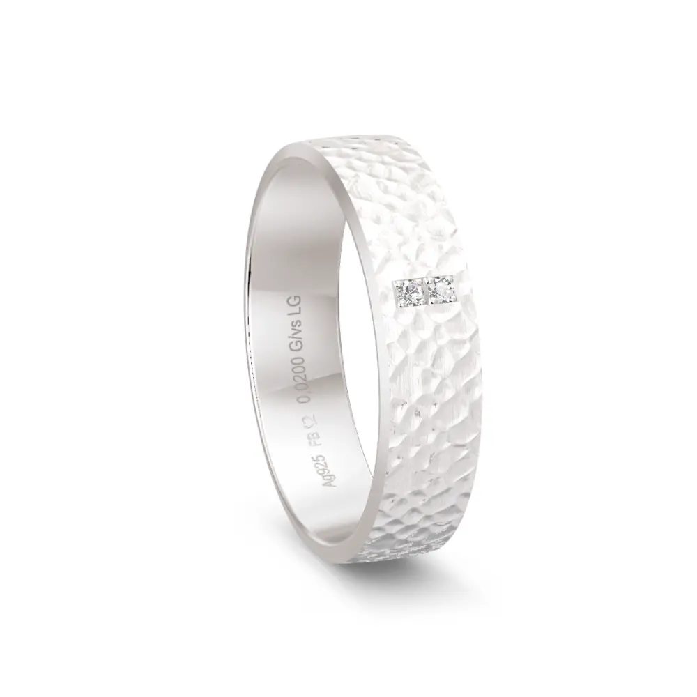 Strukturierter 925er Silber Trauring mit zwei Labor-Diamanten außen flach