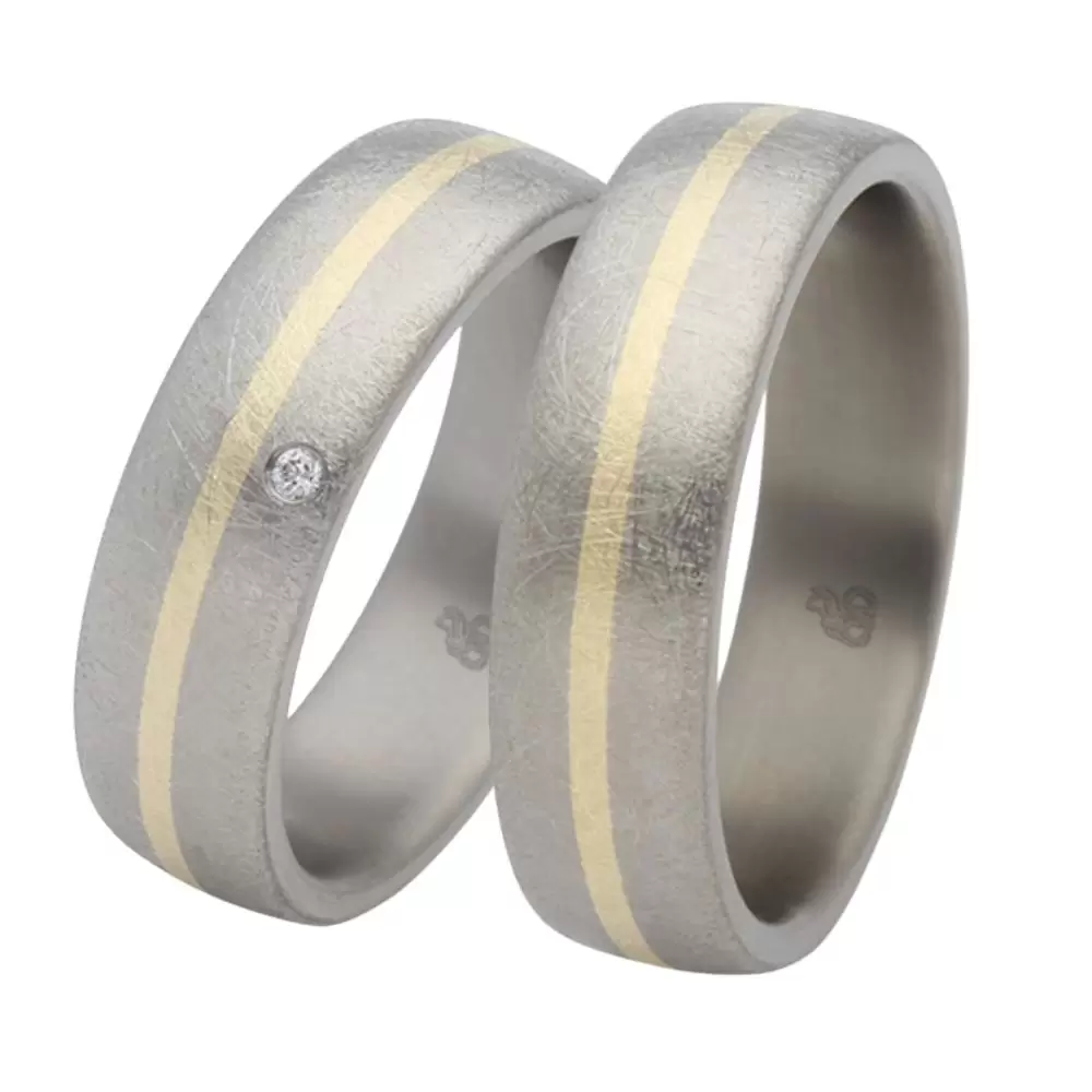 Eismattierte Titan&Gelbgold Eheringe mit 0,01 Karat Diamanten