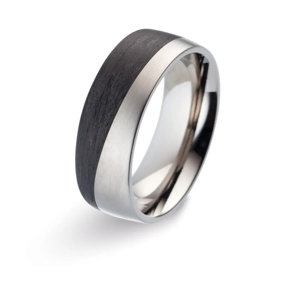 Titan Ehering mit geschwungenem Carbonstreifen