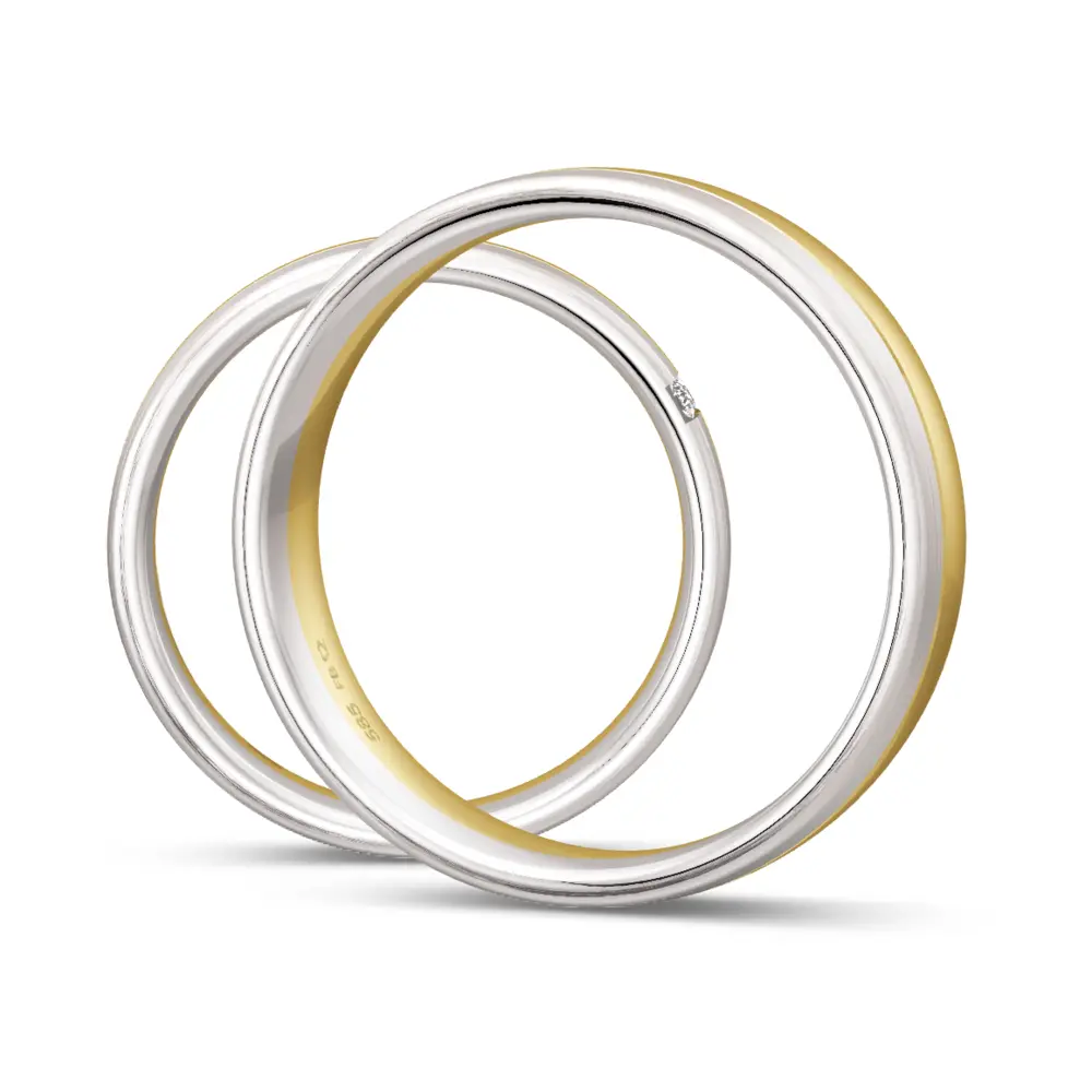 Bicolore Gelbgold Eheringe mit Weißgold-Streifen und 3 Diamanten je 0,015 Karat seitlich