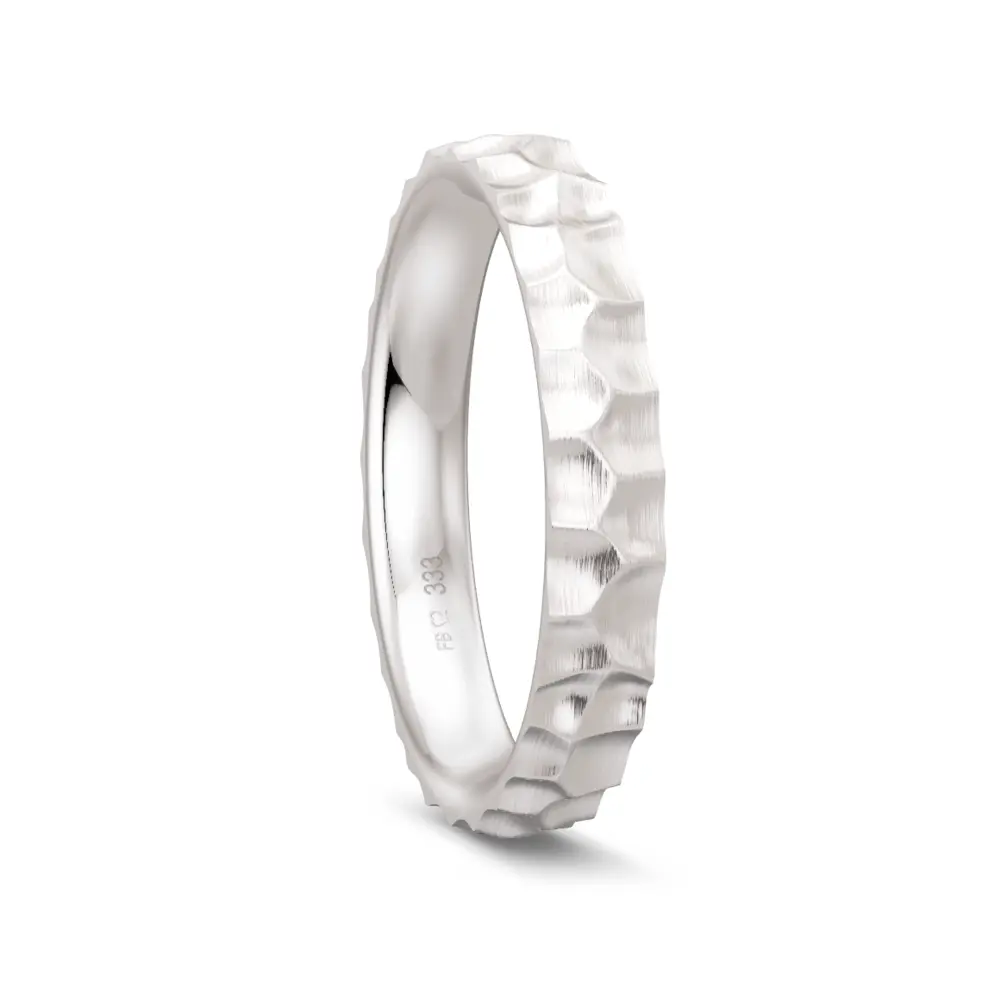 Hammerschlag Weißgold Ehering