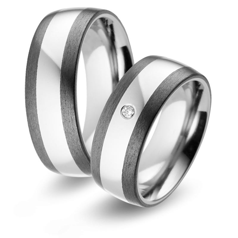 Aufnahme von Titan Eheringen mit Carbonstreifen und 1 Diamanten 