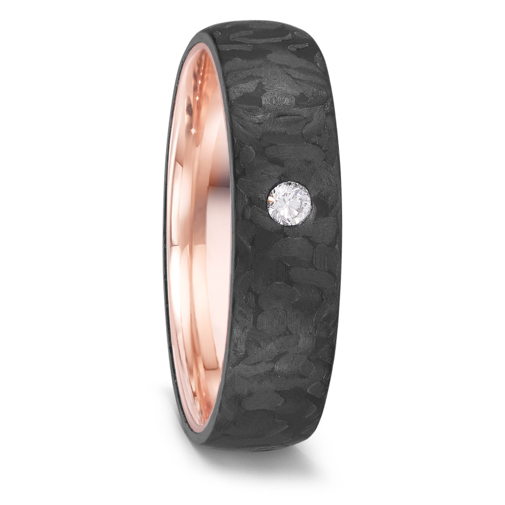 Aufnahme von Eheringen aus Rotgold mit schwarzer Carbonummantelung und Diamanten