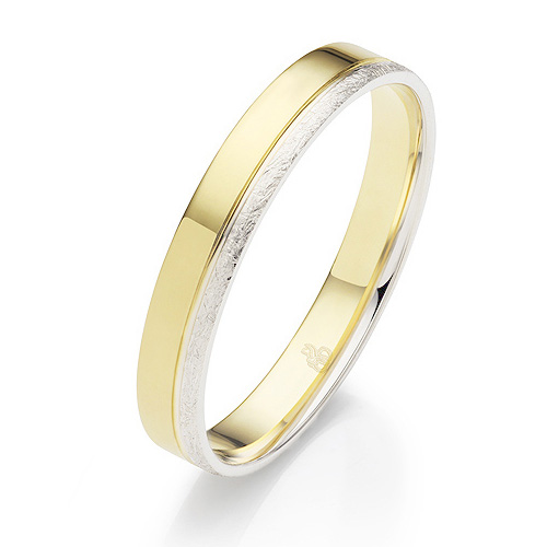 Gelbgold Eheringe mit Diamanten und eismattiertem Streifen schmal poliert