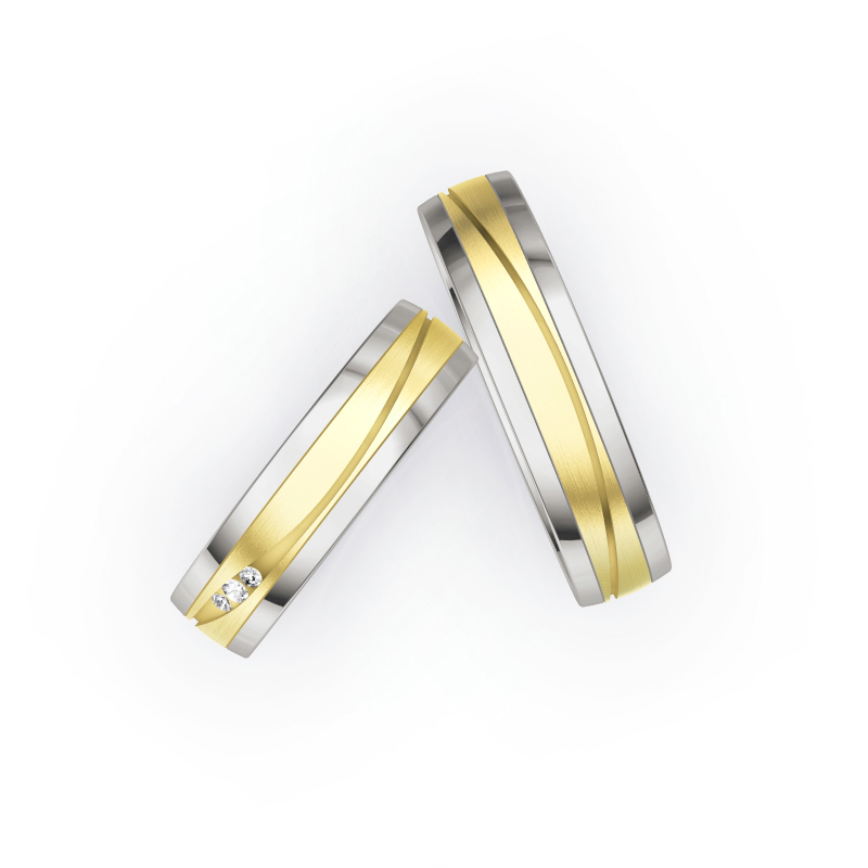 Aufnahme von Eheringen aus Palladium&Gelbgold mit sandmatter Rille und Diamanten