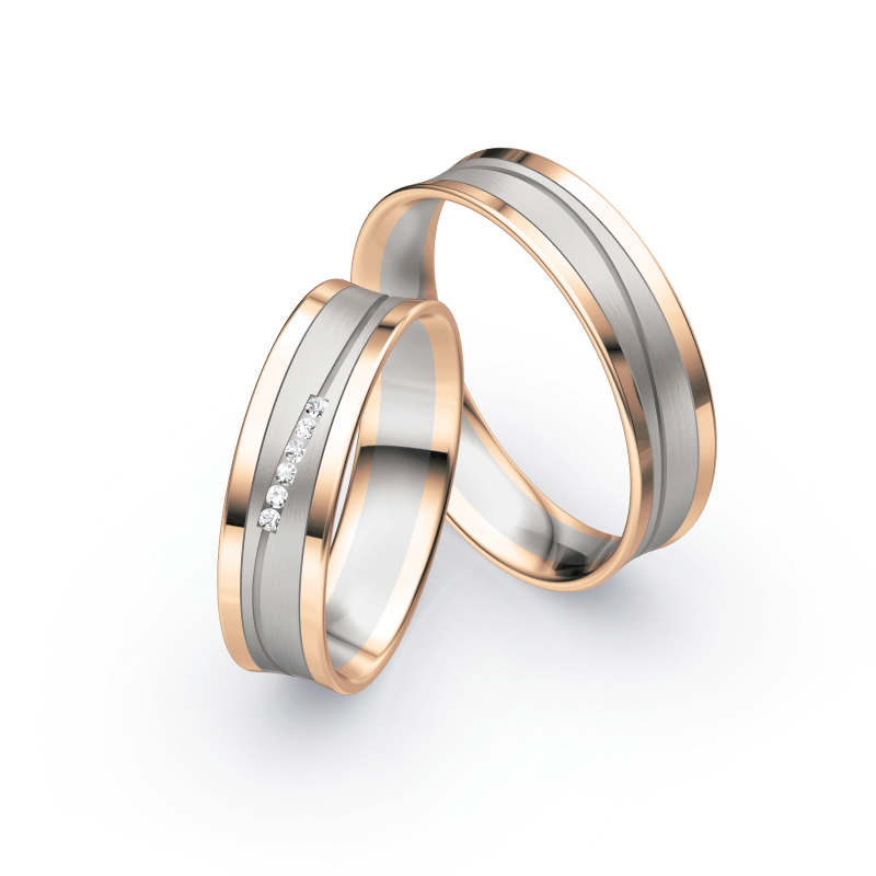 Aufnahme von Eheringen aus Palladium & Roségold leicht konkaver Form mit Diamanten
