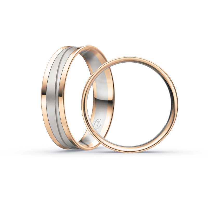 Aufnahme von Eheringen aus Palladium & Roségold leicht konkaver Form mit Diamanten