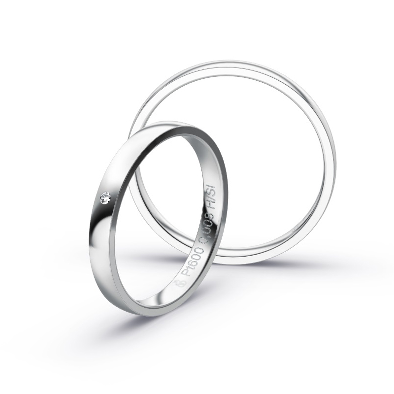 Aufnahme von schmalen Eheringen aus Platin in 2,5 mm Breite mit Diamant und Polierung 