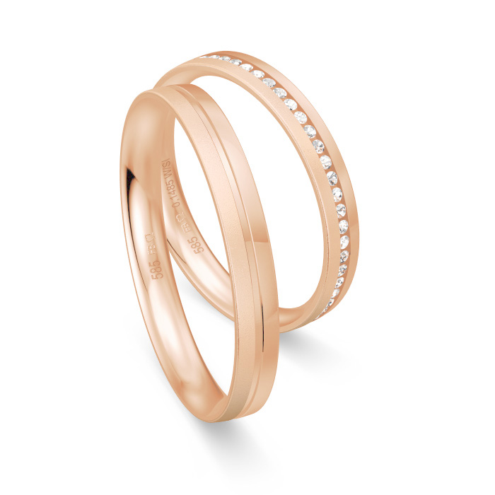 Aufnahme von Eheringen aus Roségold mit 27 Diamanten in Rille