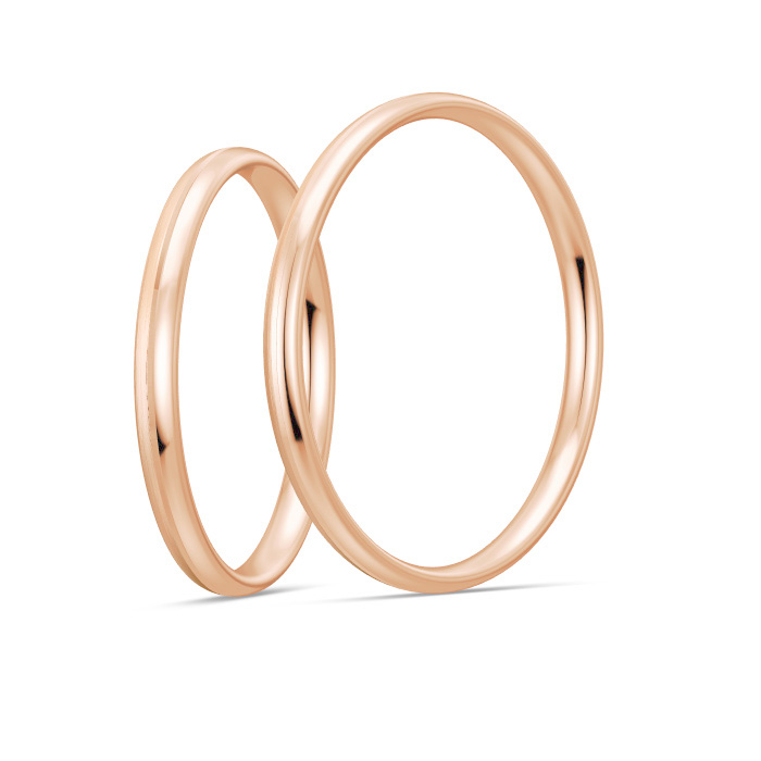 Aufnahnme von Eheringen aus Roségold mit polierter Mittelrille und schmalem Design