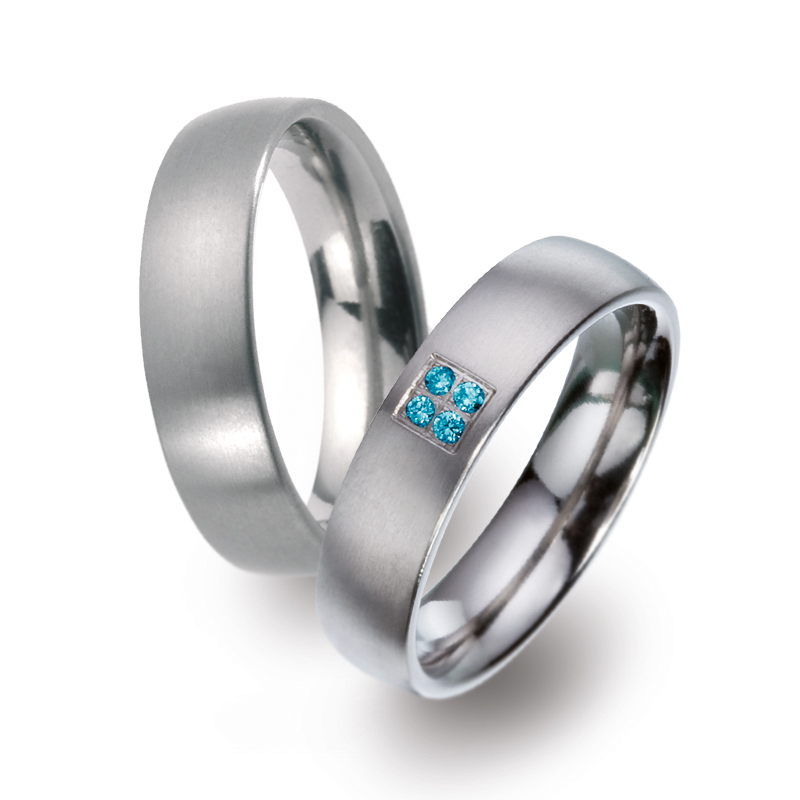Außergewöhnliche Partnerringe Eheringe aus Titan Mattiert mit Blauen Diamanten 51675/001/265/2000