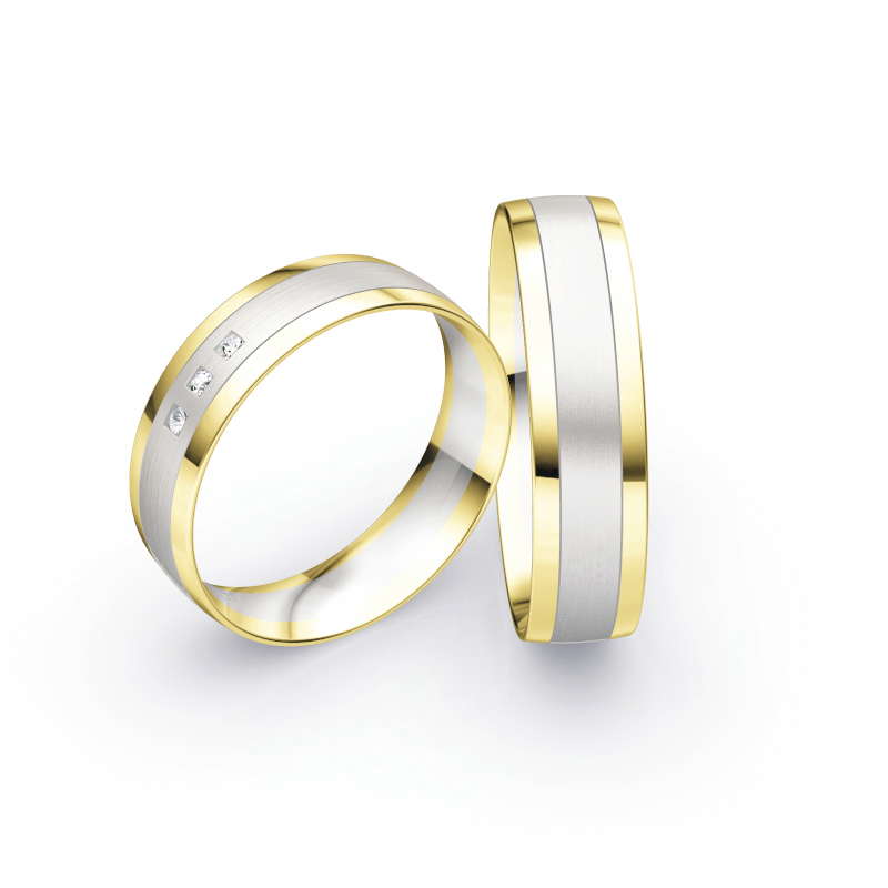 Aufnahme von bicoloren Eheringen aus Weissgold & Gelbgold mit polierten Rändern