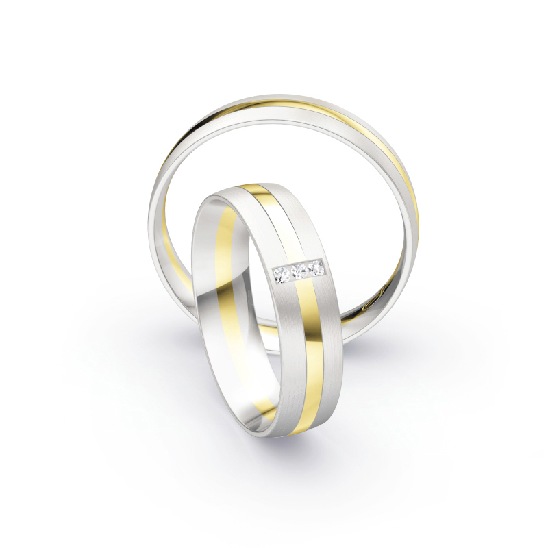 Aufnahme von Eheringen aus Weiß- & Gelbgold mit Diamanten im bicoloren Design matt poliert