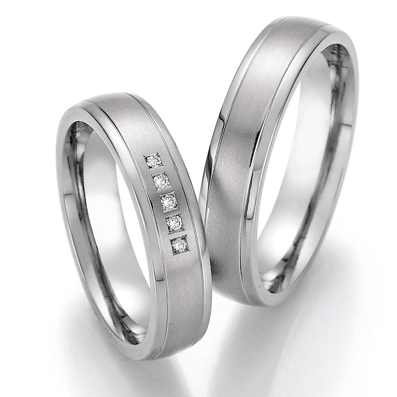 Eheringe Trauringe aus Titan mit Diamant Ruesch Collection Nowotny 77/20010-050