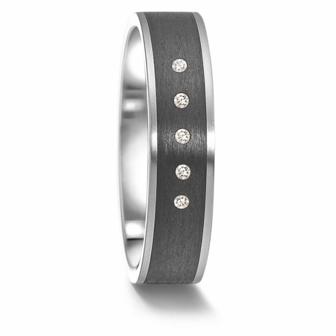 Aufnahme des Partnerrings aus mattiertem Carbon mit Stahlrändern und 5 Diamanten