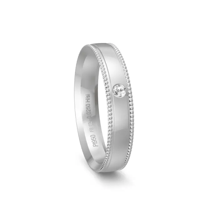Ehering aus Platin poliert mit Diamanten und Millgriffmuster am Rand