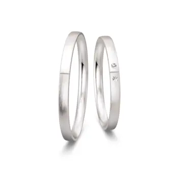 Weißgold Eheringe mit 2 Diamanten und Querrille 2 mm breit