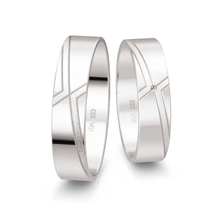 Weissgold Trauringe poliert mit Diamant und mattem Kreuzdesign