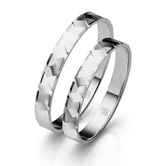 Eheringe aus Platin mit geometrisch strukturierter Oberfläche
