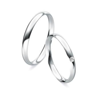 Eheringe aus Platin mit strahlender Polierung und Diamanten 9253
