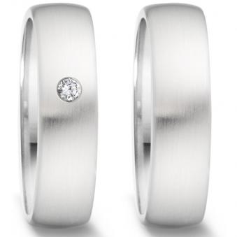 Strahlende Eheringe aus hochwertigem Edelstahl mit Diamanten und Längsmattierung 5551017